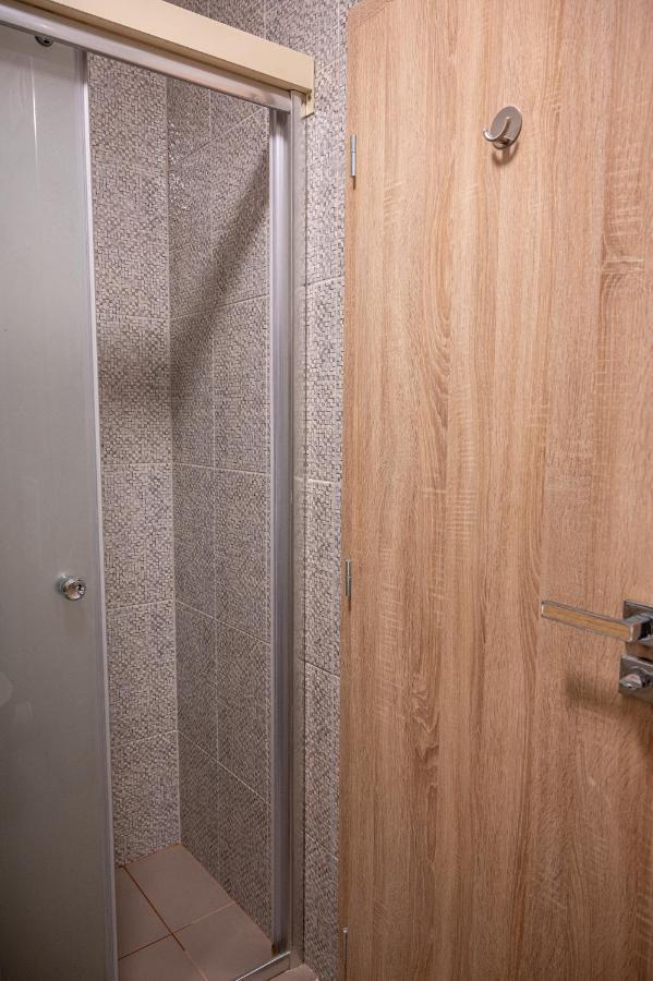 Elegant Spotless Apartment In Sofia Center Екстер'єр фото